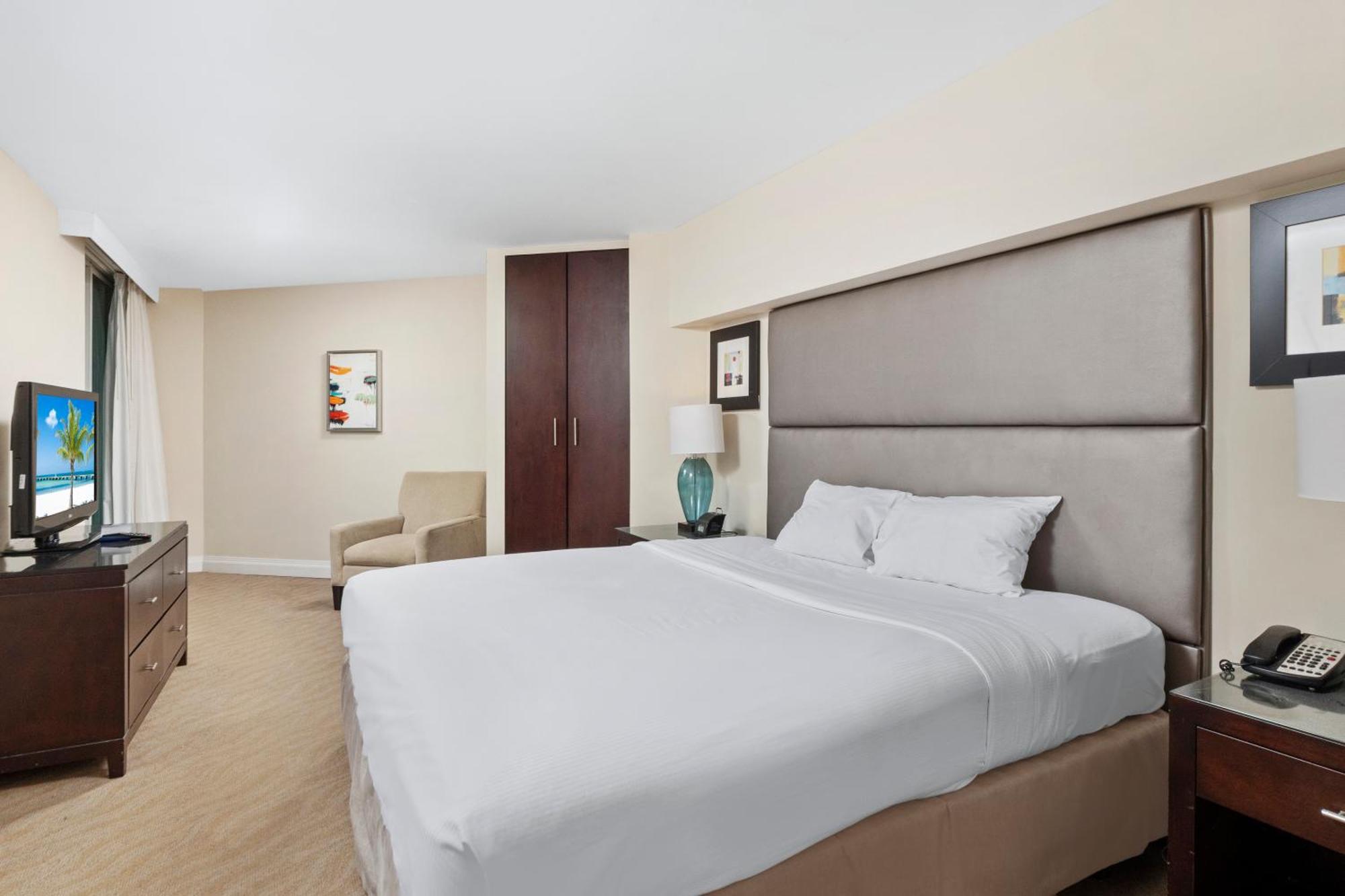 Gallery One - A Doubletree Suites By Hilton Hotel Fort Lauderdale Exterior foto